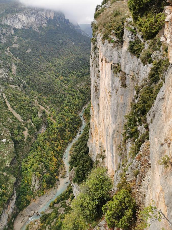 La Peyregoune, Logement En Pleine Nature Et Table D'Hotes Blieux Екстер'єр фото