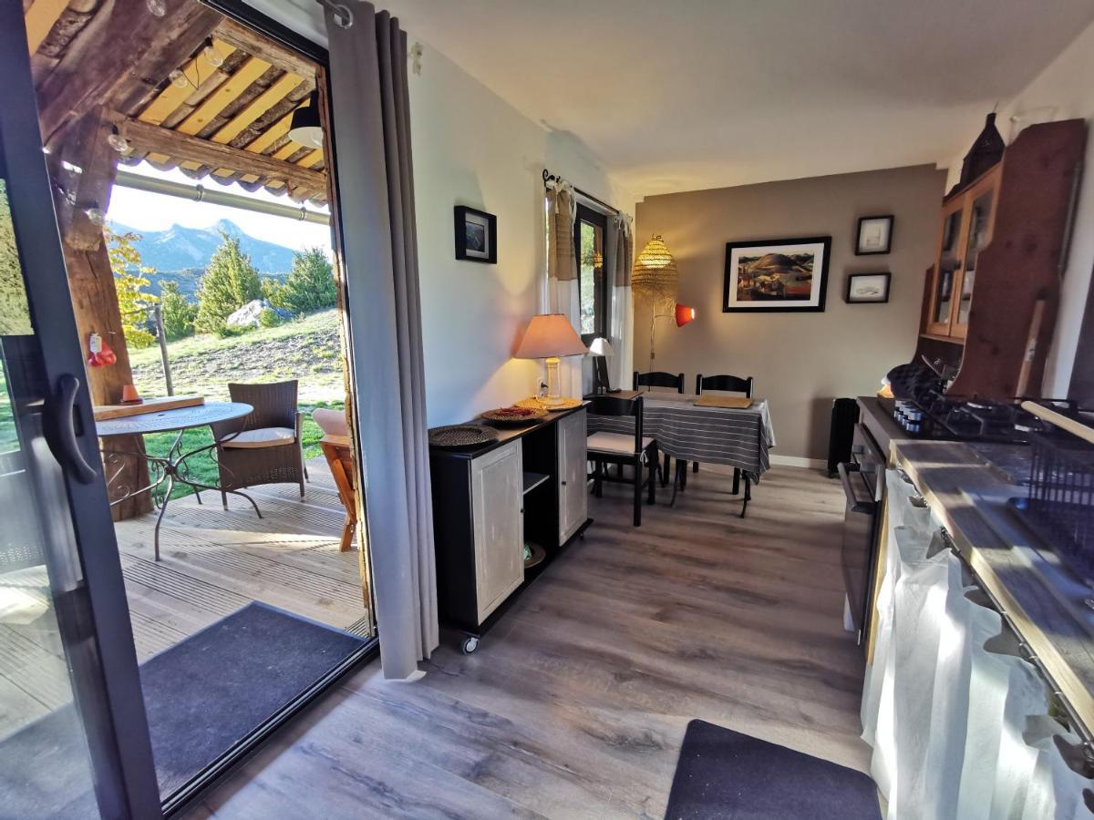 La Peyregoune, Logement En Pleine Nature Et Table D'Hotes Blieux Екстер'єр фото